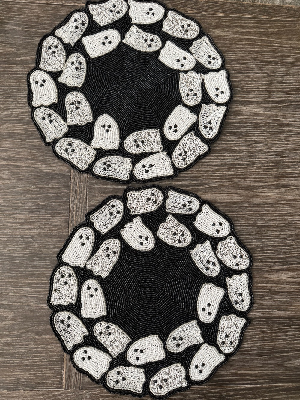 NWT Rachel Zoe Beaded Ghost placemat set of 2